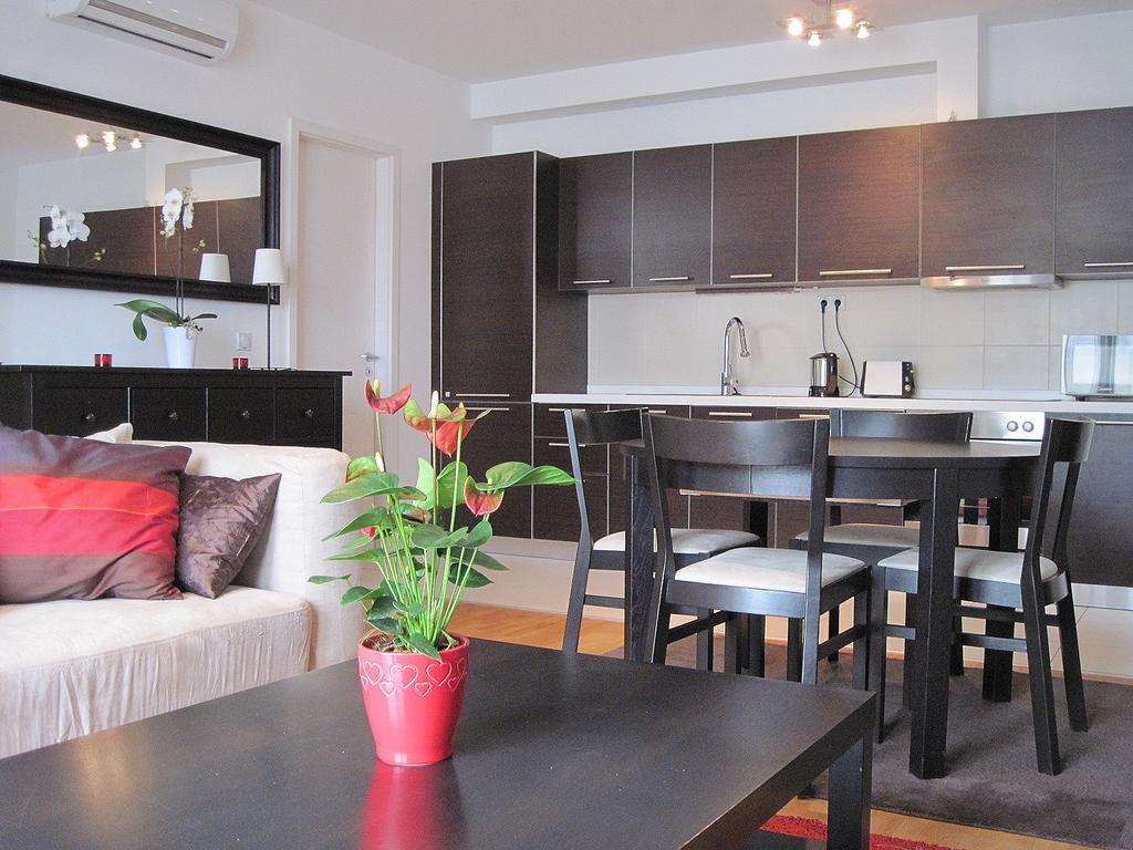 International Apartments Budapest Esterno foto