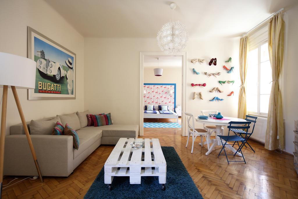 International Apartments Budapest Esterno foto