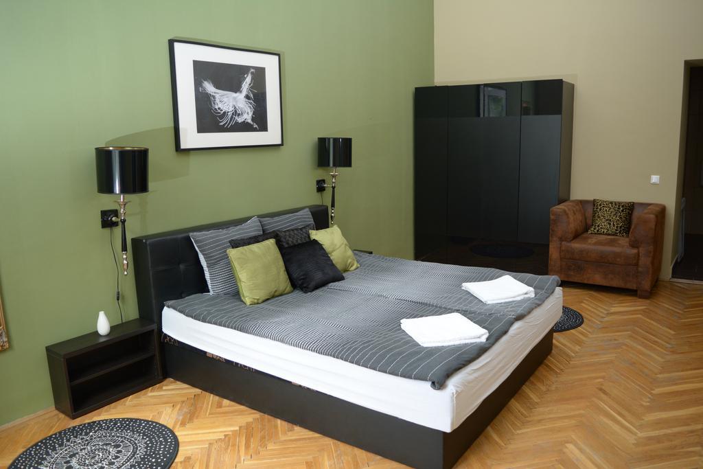 International Apartments Budapest Esterno foto