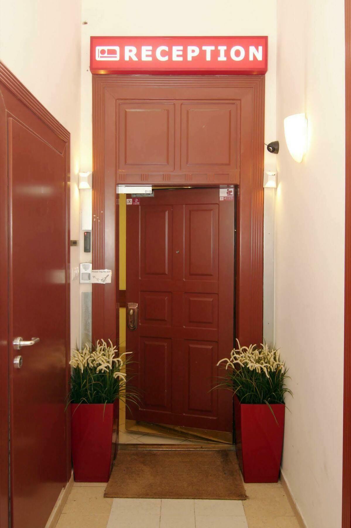 International Apartments Budapest Esterno foto